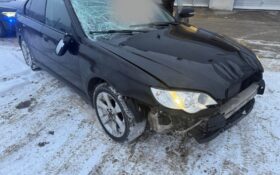 18-летний водитель в Тарту вновь попался за езду без прав и на аварийном автомобиле